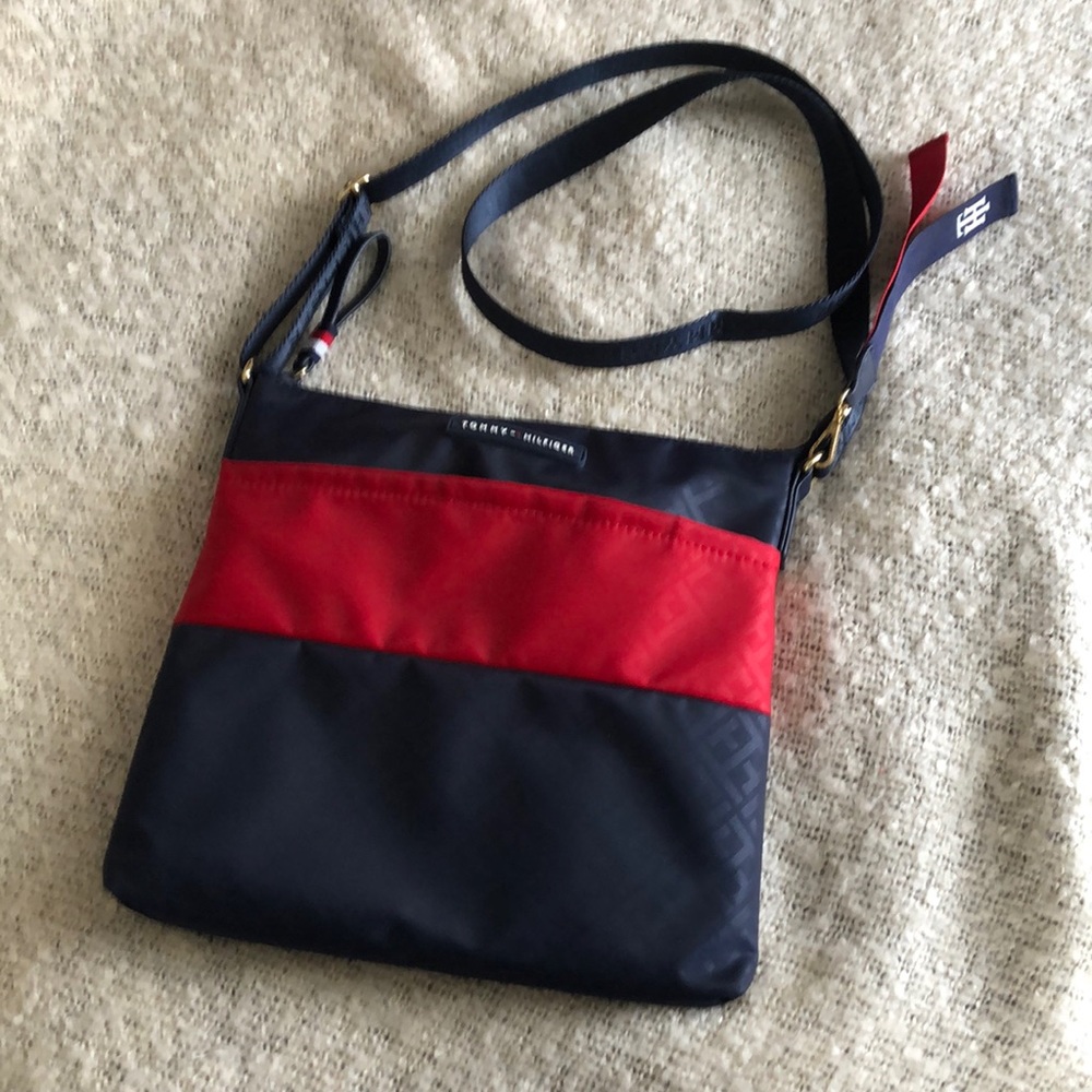 Tommy Hilfiger TH crossbody bag